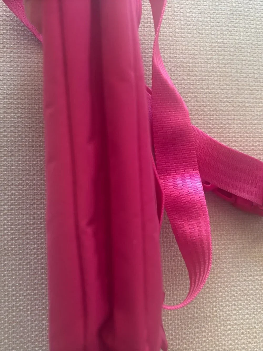 Athleta Belt Bag / Crossbody Fanny Pack – Bright Magenta